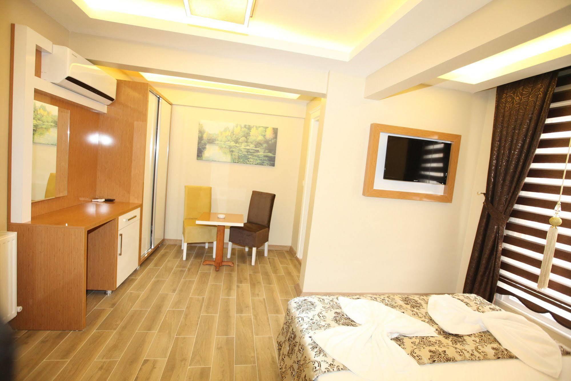 Emir Butik Otel Бююкчекмедже Екстериор снимка